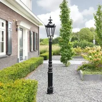 Lampadaire avec abat-jour hexagonal – 198 cm – monumental