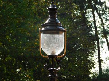 Klassieke Buitenlamp - 93 cm - Zwart - Alu Sokkelpaal + Kap met Messing Accent