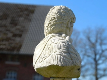 Buste classique d'Hadrien - 68 cm - statue de jardin vintage en pierre