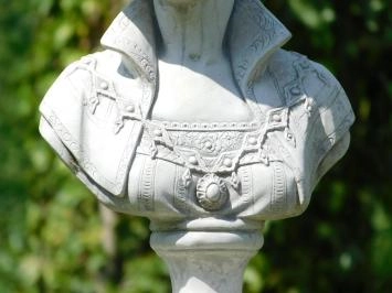 Frauenbüste - auf Sockel - Stein - 96cm - edel