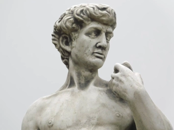 David - Steinstatue - 110 cm - klassisch weiß - im Detail