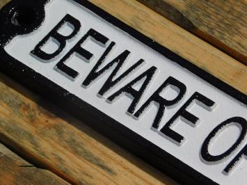 Türschild ‚'Vorsicht vor der Katze‘' - Gusseisen - Schwarz und Weiß