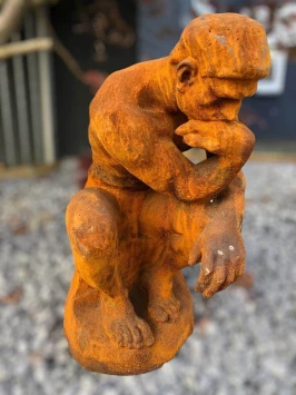 Kunstskulptur „Der Denker“ aus Gusseisen – klassisch