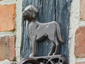 Sonnette avec chien - fonte - marron