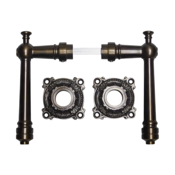 Set Türgriffe „Montel“ mit Rosetten – Dunkel patiniertes Messing