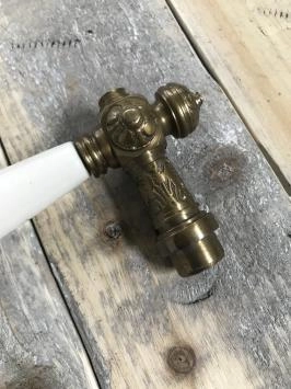 Poignée de porte, laiton patiné avec poignée en céramique blanche