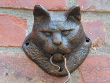 Türklopfer mit Katzen- und Mausmotiv – Gusseisen – einzigartig und langlebig