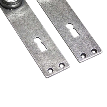 Set deurbeslag - klinken en deurplaten - verzinkt gietijzer