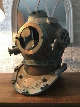 Robuuste duikhelm, gemaakt van ijzer - 'ANCHOR ENGINEERING 1921'