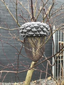 Mangeoire pour oiseaux, mangeoire en forme de gland, très belle décoration de jardin