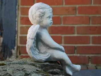 Sitzender Engel - Steinstatue - 20 cm - Gartendekoration
