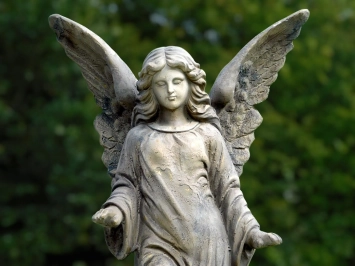 Engel - polystone beeld - 72 cm - robuust - klassiek