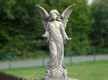 Engel - polystone beeld - 72 cm - robuust - klassiek