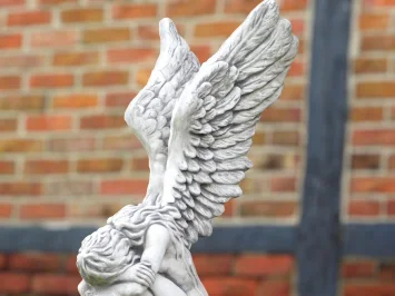 Knielende engel op sokkel - vleugels omhoog - steen - 170 cm