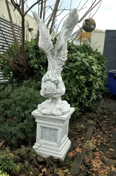 Engelenbeeld op sokkel – 179 cm – grote stenen engel