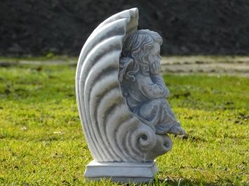 Zittende engel in schelp - stenen beeld - 40 cm - op voet