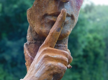 Statue The Whisperer XL – 58 cm – fonte – rustique