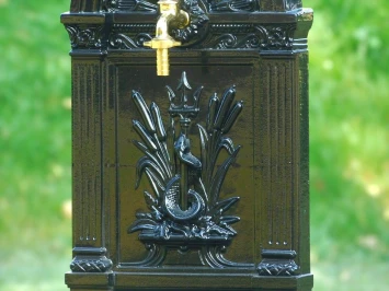Fontaine de jardin sur pied – 89 cm – aluminium noir avec robinet