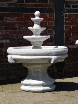 Klassischer Gartenbrunnen – 120 x 90 cm – Stein – schwerer Brunnen