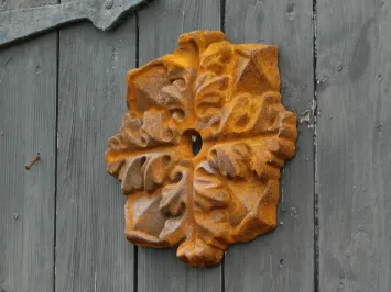 Ancre murale en forme de rosace - avec feuilles - marron rustique