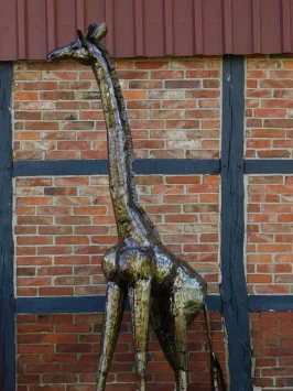 Giraffe 'Loa' – zwart met goud – handgemaakt – 290 cm
