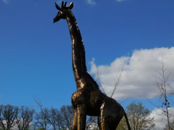 Girafe « Loa » – noire et dorée – faite main – 290 cm