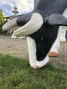 Vache – 200 cm – sculpture en polystone – statue grandeur nature
