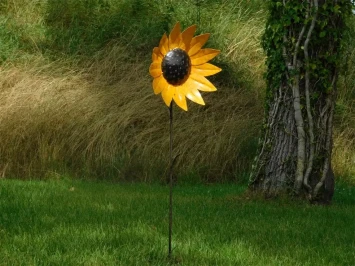 Grand tournesol décoratif - piquet de jardin en métal coloré