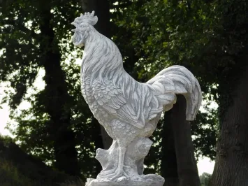 Gartenfigur Hahn XL – Stein – 65 cm – ländliche Dekoration