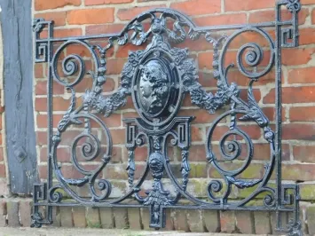 Zaun – klassischer Fensterrahmen – 127 cm – schwarz – Gusseisen