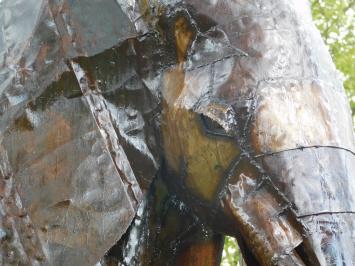 Éléphant XXL – sculpture en métal – marron – 225 x 250 cm