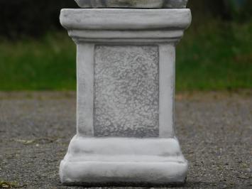 Hund auf Sockel – 68 cm – Stein – Gartenfigur – Rottweiler