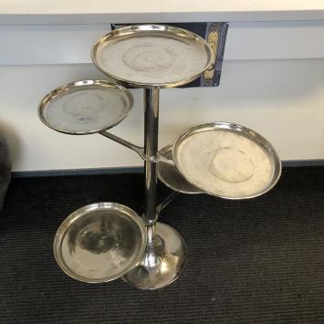 Standaard, etagère, uitstaltafel, geheel aluminium in nikkel uitvoering, 5 schalig,  geweldig!!
