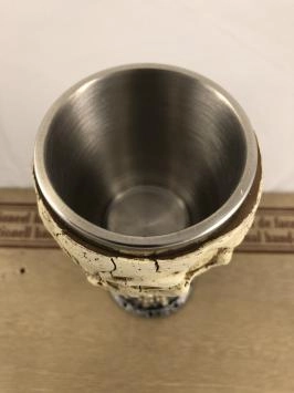 Magnifique calice avec scène de crâne et gobelet à boisson en métal