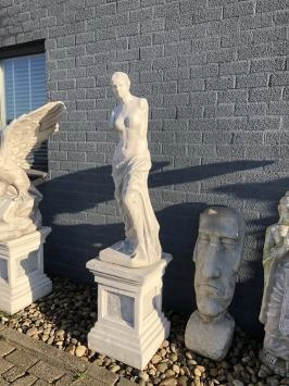 Vénus de Milo - sur socle - pierre - 160 cm - blanc classique