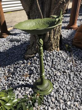 LETZTE: Vogeltränke mit Hummingbird XL, Gusseisen, antik-grün-rost