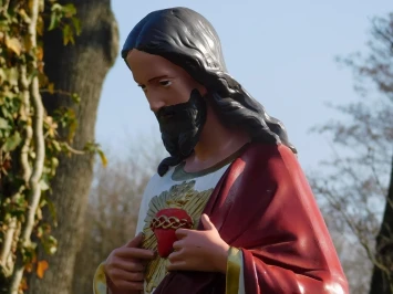 Statue du Sacré-Cœur de Jésus – 95 cm de haut – Polystone (plastique)