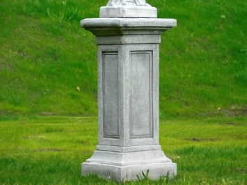 Jezus - tuinbeeld op sokkel - stenen beeld - 150 cm - klassiek wit