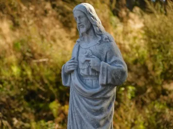 Statue du Sacré-Cœur de Jésus sur socle en pierre – 127 cm