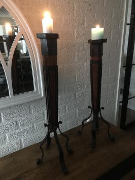 Kerzenhalter / Kerzenständer Set, aus Schmiedeeisen und Holz, robust