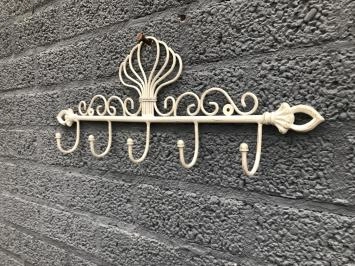Porte-manteau mural en fer