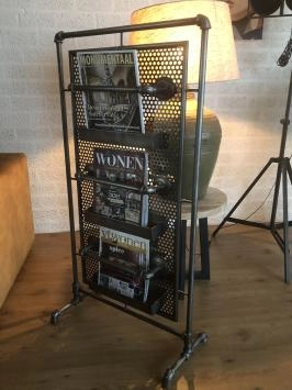 Magazines-lecture-standard-kiosque-métal-gris