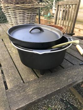 brand pot, gietijzeren soeppan / pan, 4 liter