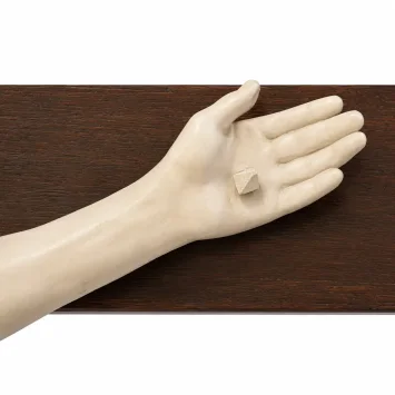 Antikes Kruzifix mit Jesus – monumentale Wandskulptur – 300 cm
