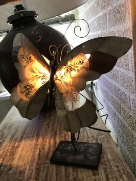 Lampe / Tierlampe, Schmetterling, Wohndekoration aus Metall