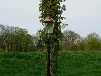 Lampe de jardin, lampadaire en fonte avec abat-jour, classique