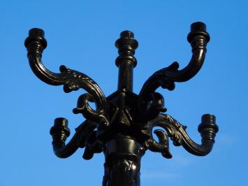 Lustre lanterne pour 5 lampes – 42 x 73 cm – aluminium noir