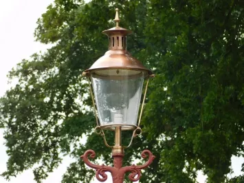 XL-Gusseisen-Laternenpfahl – 325 cm – Kupfer-Lampenschirm