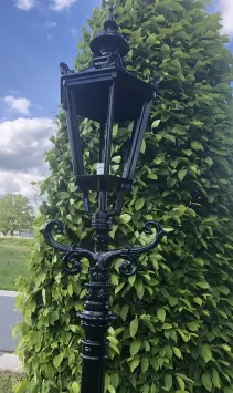 Klassieke en elegante tuinlantaarn Amsterdam van 320 cm