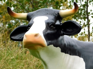 Vache – statue de jardin XXL – 147 x 205 cm – décoration polystone